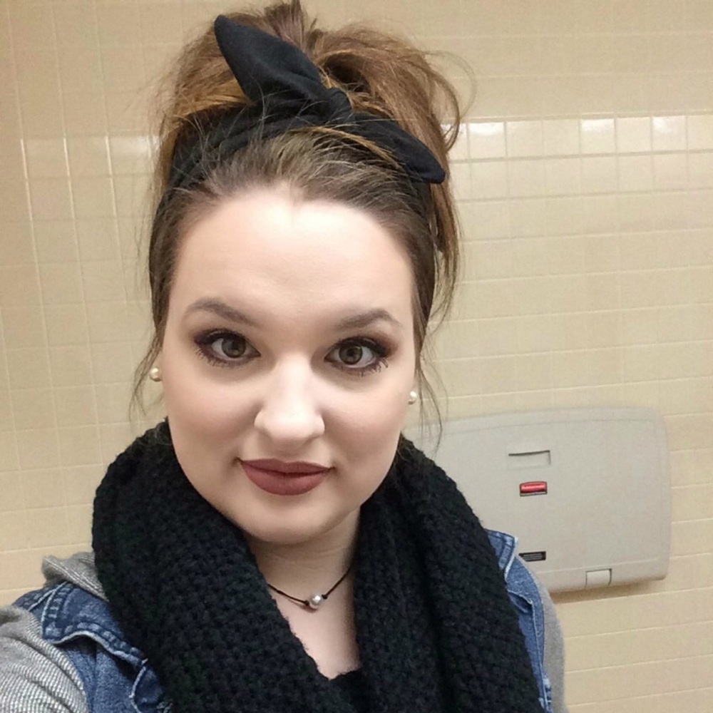 Meet your Posher, Rebecca