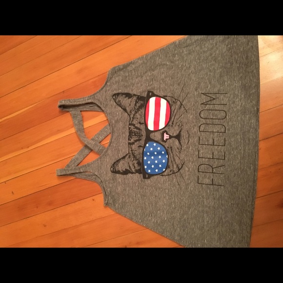 Juniors PAC Sun size small tank