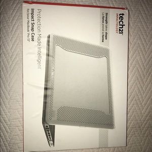 NWOT Tech21 Macbook Pro 13" Case