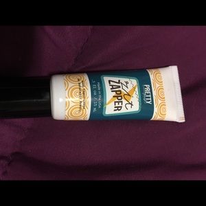 Perfectly Posh Zip Zapper