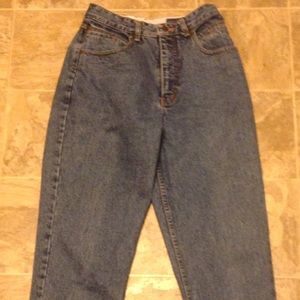 Ladies Lawman Premium High-Waisted Denim Jeans.