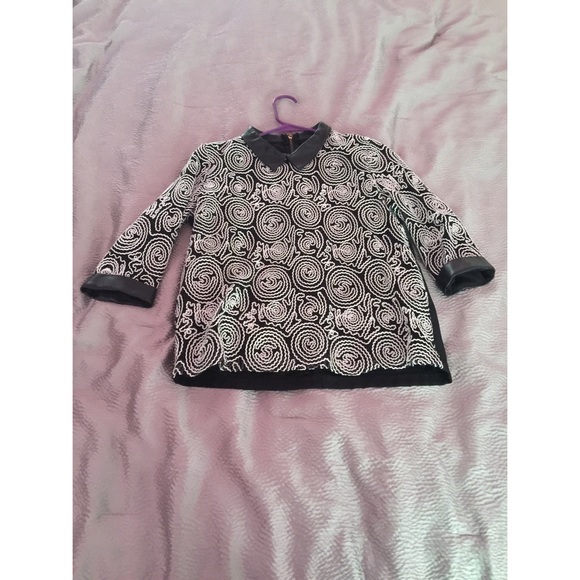 Black half sleeve top