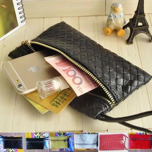 Brand new wristlet/wallet solid black with gold - Picture 4 of 4