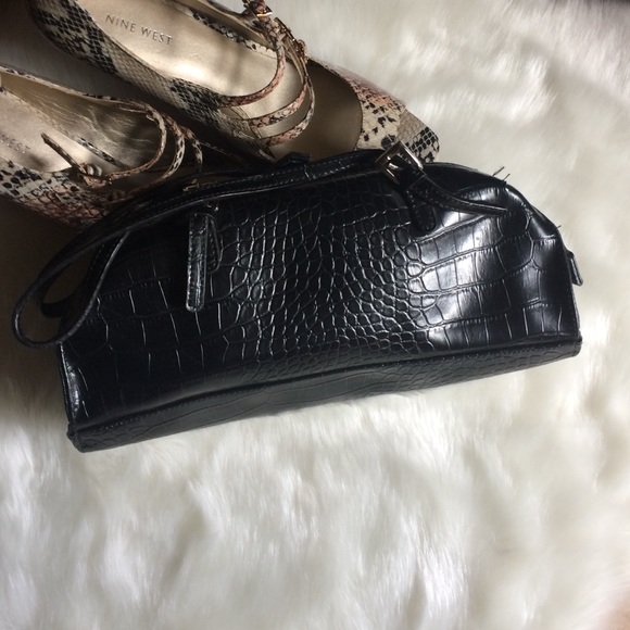 🆑 Bisou Bisou Black Alligator Purse