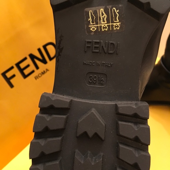 FENDI FUR MOTO BOOTS *new* MAKE OFFER! - Picture 2 of 4