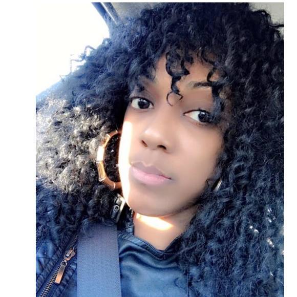 Meet your Posher, Leilani - Picture 1 of 1