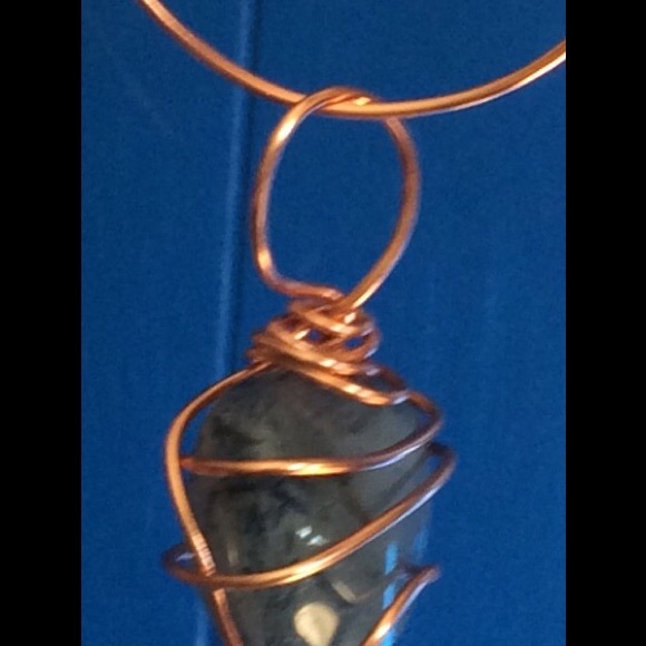 Semi-precious Aventurine Stone Pendant, New! 🎊 - Picture 2 of 2