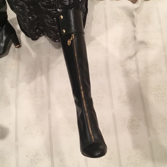 LEATHER BLACK KNEE HIGH BOOTS👢 - Picture 4 of 4