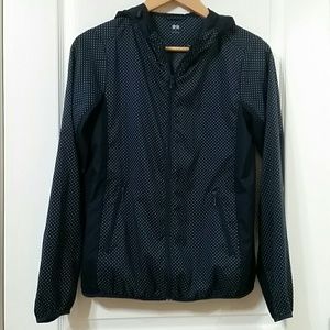 UNIQLO EXTREMELY THIN HOODED JACKET Size S