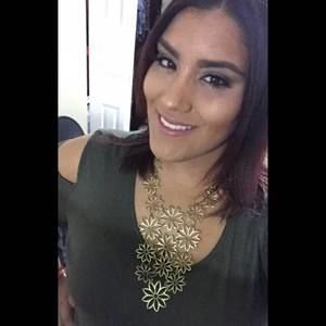 Meet your Posher, Daniela