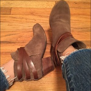 Dolce Vita Booties