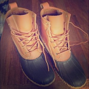 L.L Bean Duck Boots Sz 8 Thin Insulated ❤️❤️