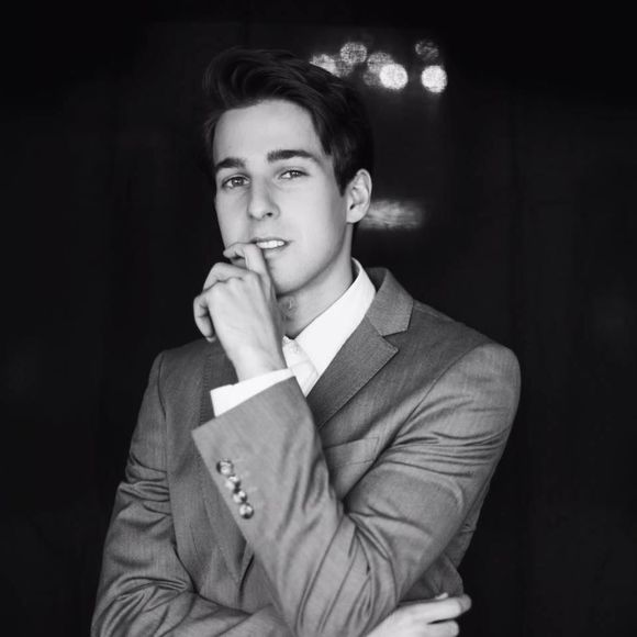 Meet your Posher, Nick