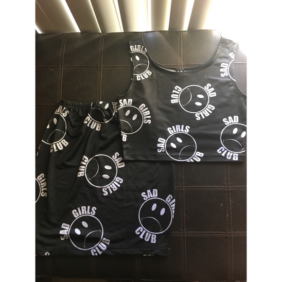 Nikki Lipstick skirt/top set