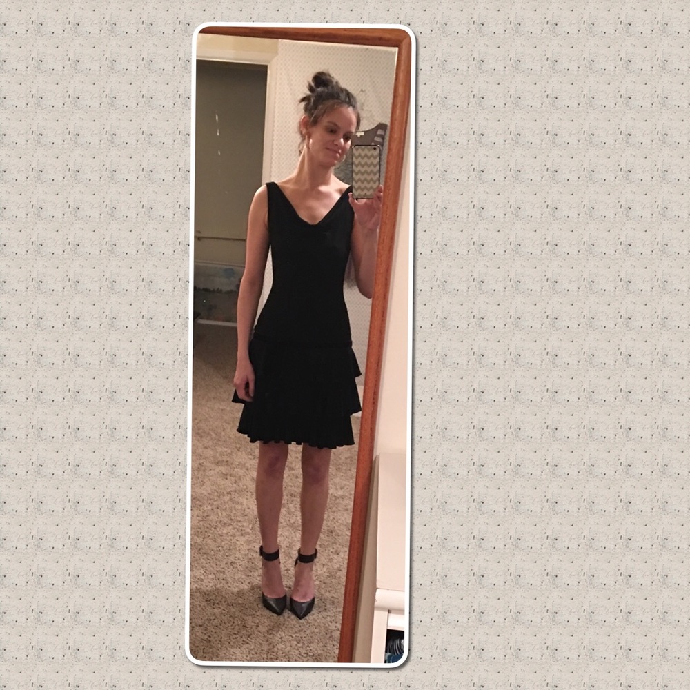 LAUNDRY by Shelli Segal black ruffle drop waist dress/size  2 - Picture 3 of 3