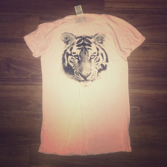 Victoria secret tiger top🐯perfect for xmas gift🎄
