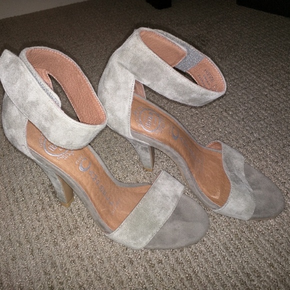 Suede heels