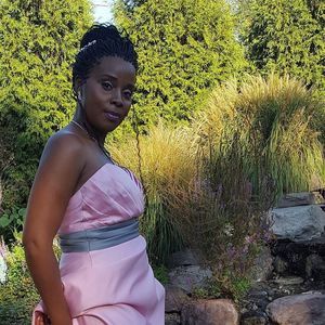 Meet your Posher, Tia