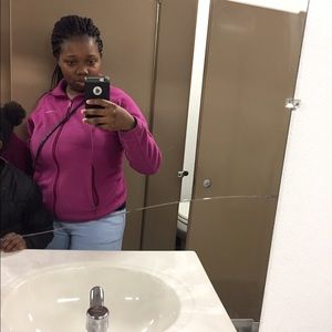 Meet your Posher, Shamika