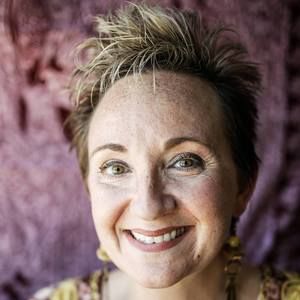 Meet your Posher, Lorrie