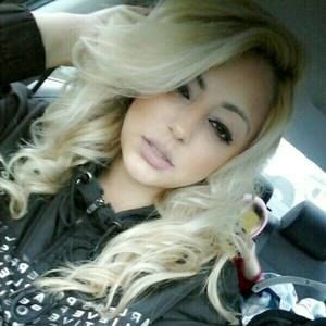 Meet your Posher, Imelda