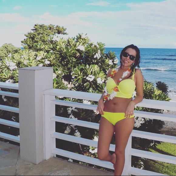 Meet your Posher, Sandy - Picture 6 of 7