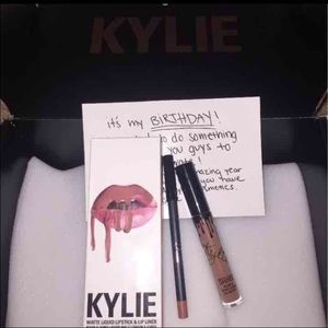 Kylie lip kit- Exposed