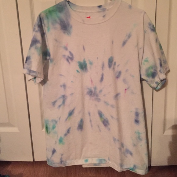 Medium White Tie Dye Shirt