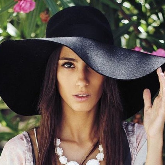 ❄️Black Floppy Sun Hat❄️