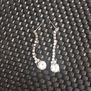 Dangling diamond earrings