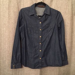Long sleeve chambray top