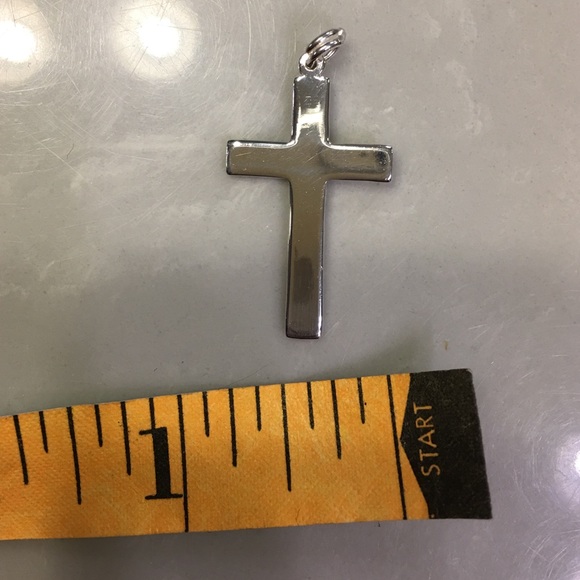 Silver Cross Pendant.