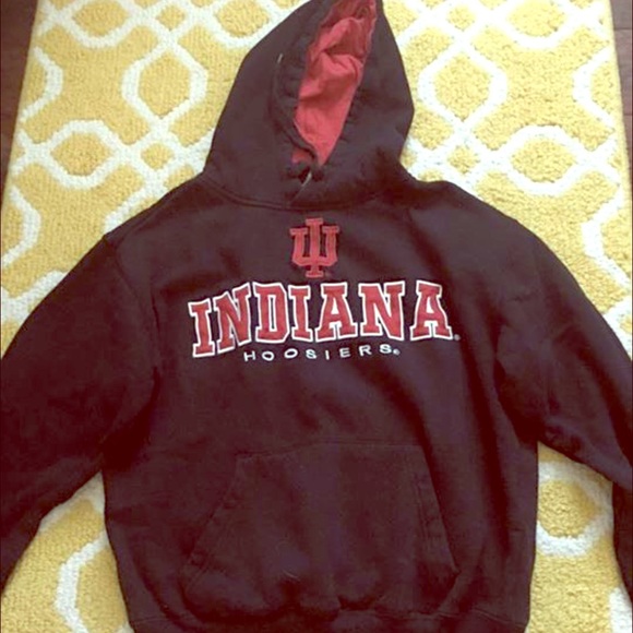 IU sweatshirt