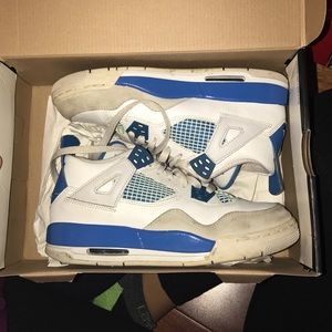 Air Jordan 4 Retro Blue and White