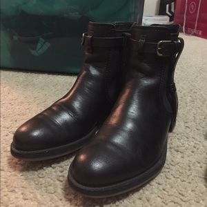 Almost new Ecco boots