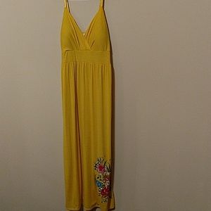 Lovely yellow maxi dress