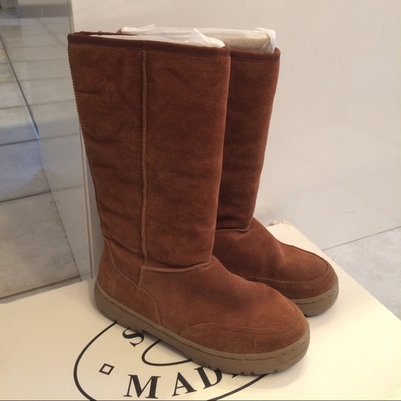 Steve Madden chestnut brown suede boots