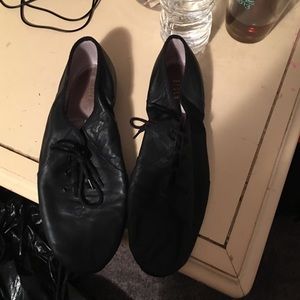 Black jazz dance shoes