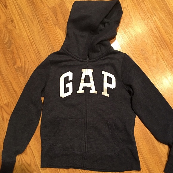 GAP sweatshirt