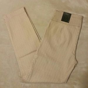 NEW Versona Modern Ankle Pants