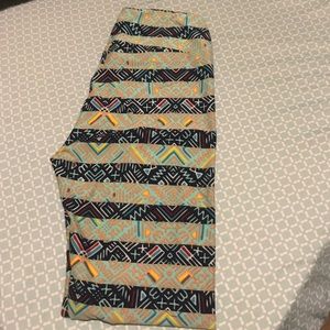 BNWT lularoe one size leggings