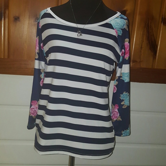 SOLD! 🎉New, "Her" baseball- tee style top - Picture 4 of 4