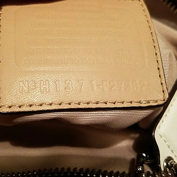 Coach***extra photos - Picture 3 of 4