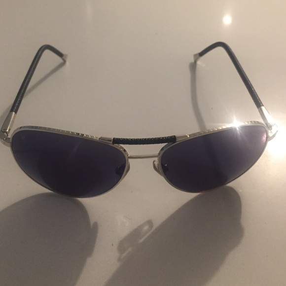 Silvertone Metal Pilot Aviator Sunglasses Z0659U