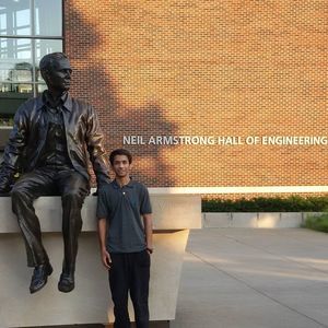 Meet your Posher, Hamza