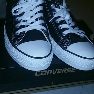 Classic Leather Converse LowTops