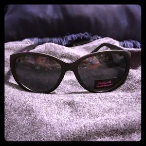 Brand New Betseyville Sunglasses Brand New Betseyville Sunglasses