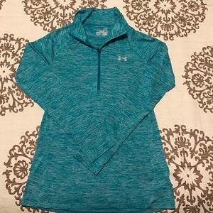 Under Armour light weight pull over