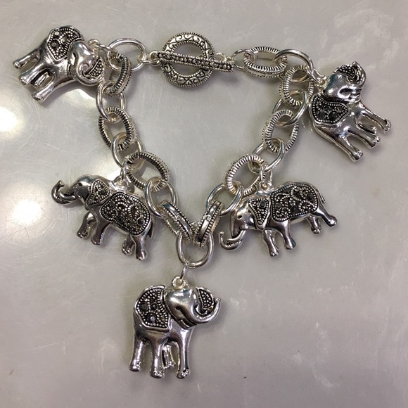 ALABAMA FANS Silver Tone Fshion Elephants Bracelet