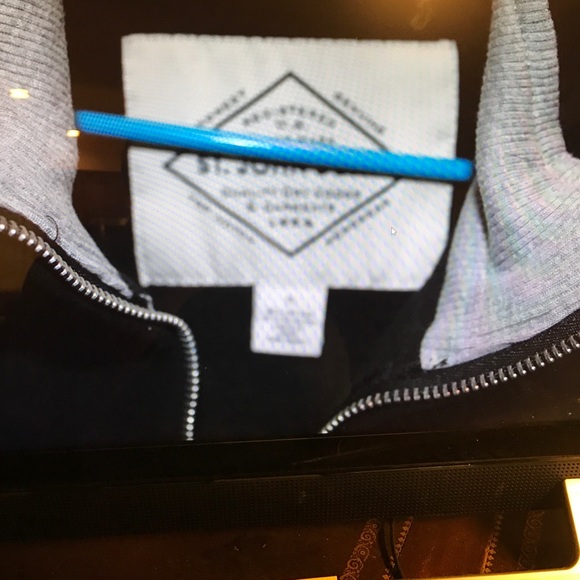 Sweater - Picture 2 of 2